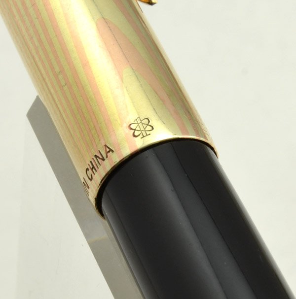 Hero 100 with Rainbow Cap ala Parker 61 - Vintage High